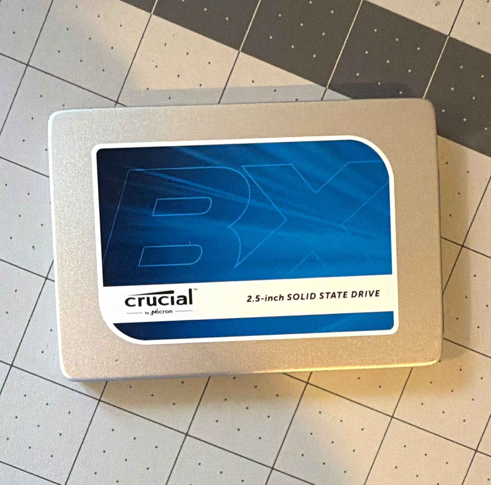 Crucial BX100 250GB 2.5in SATA III Internal SSD Shock Resistant CT250BX100SSD1