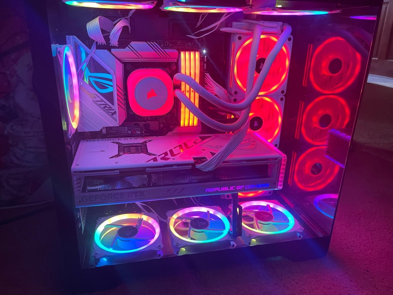 Screaming Fast Gaming Computer - All White - Core i9 RTX 4090 ASUS ROG