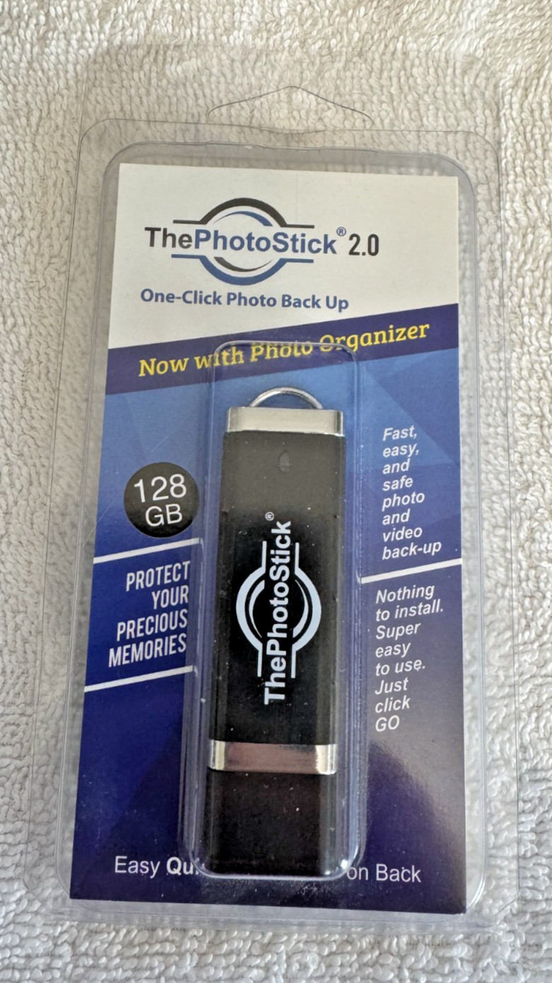ThePhotoStick 2.0 USB Flash Drive, Designed For Photo/Video Back-Up, **NEW**