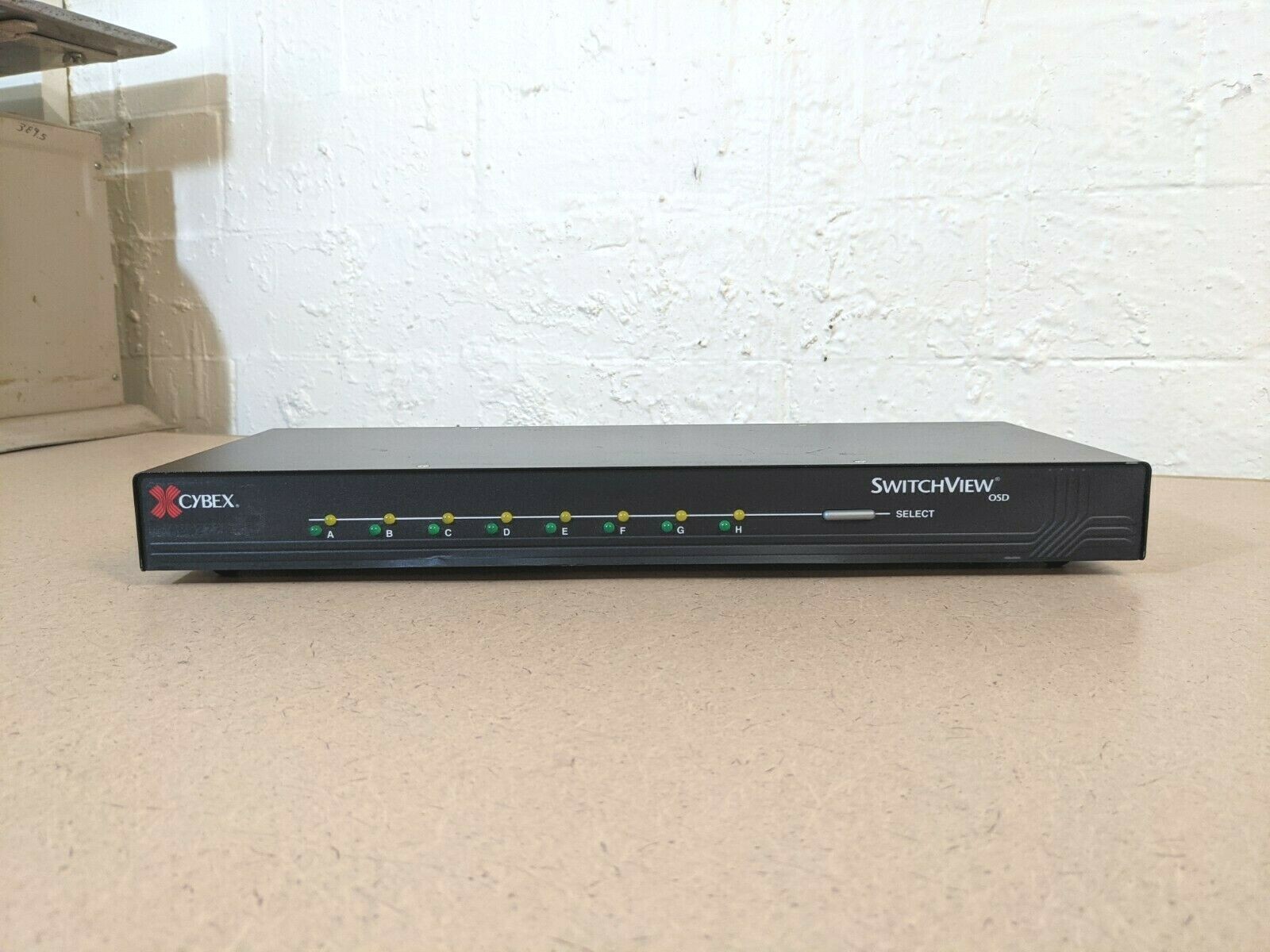CYBEX SwitchView OSD 8 Port CG0061829 MPN: 520-182-002 (FOR PARTS)
