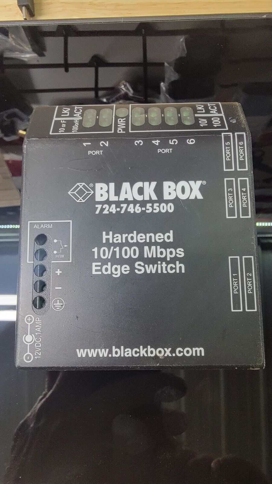 BLACK BOX 724-746-5500 EXTREME 10/100 MBPS MEDIA CONVERTER SWITCH