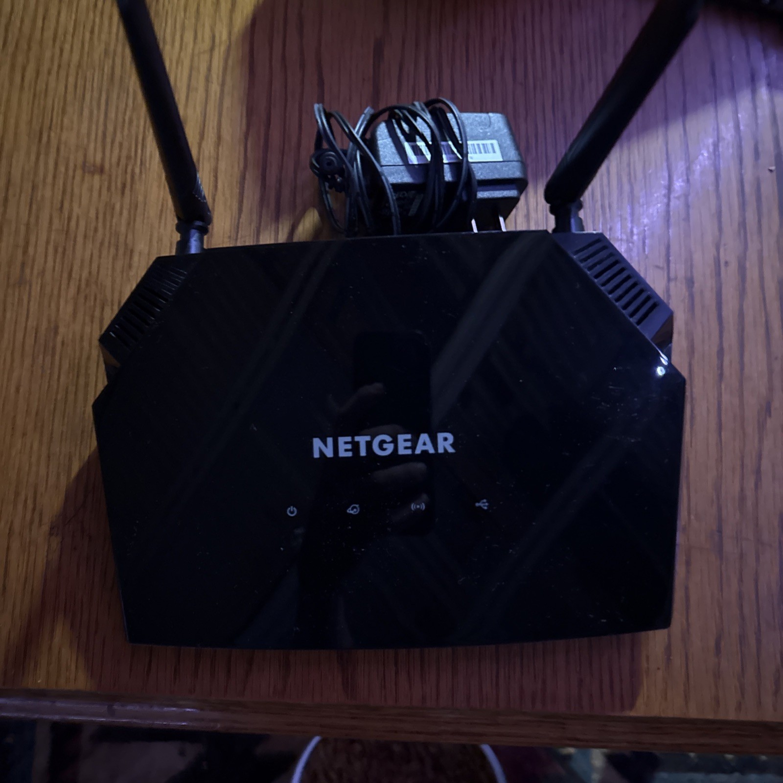 NETGEAR AC1600 Smart WiFi Router (Model R6260) - Dual Band Gigabit   Description