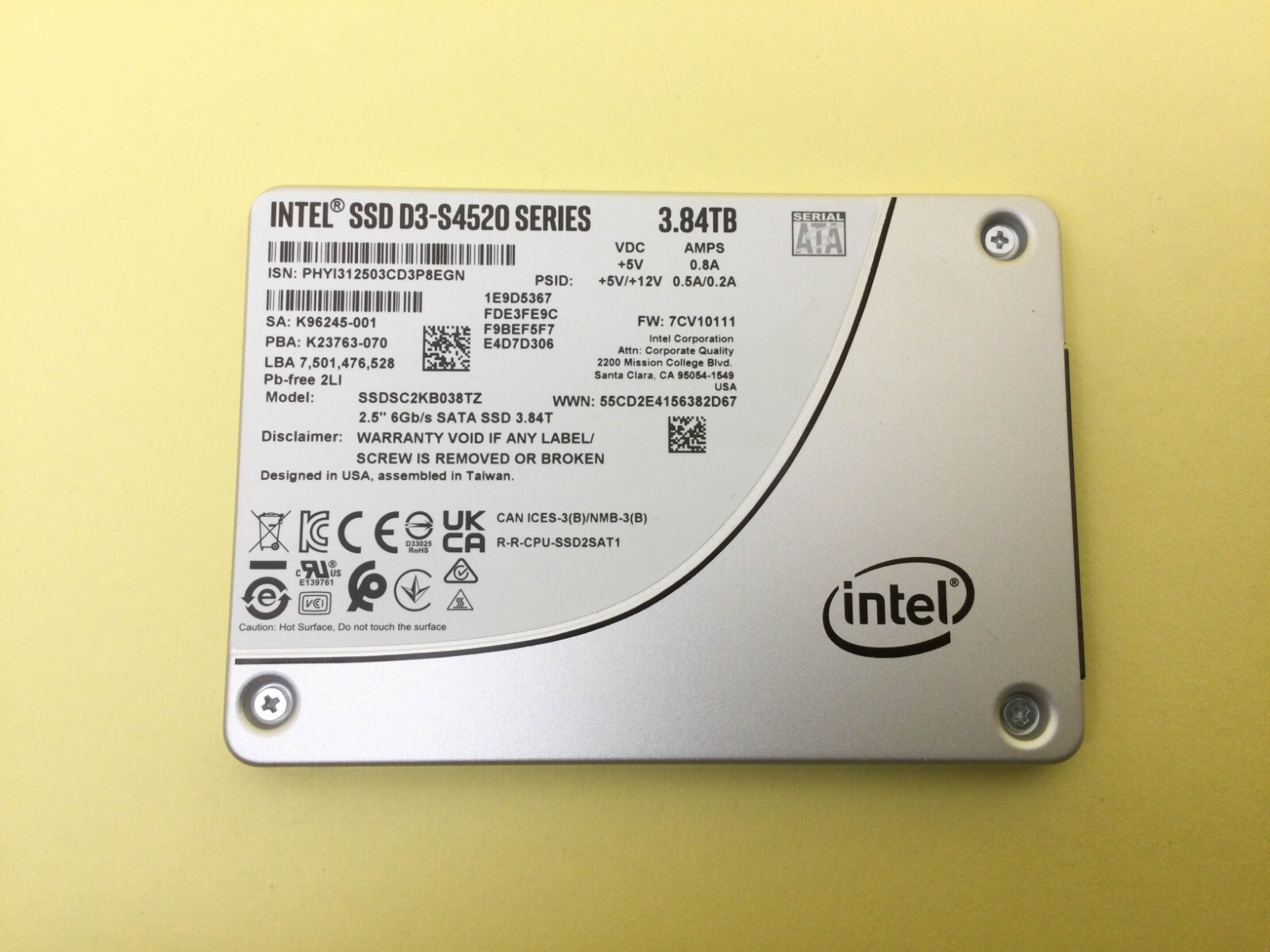 Intel D3-S4520 Series 3.84TB SATA 6Gb/s 2.5'' SSD SSDSC2KB038TZ