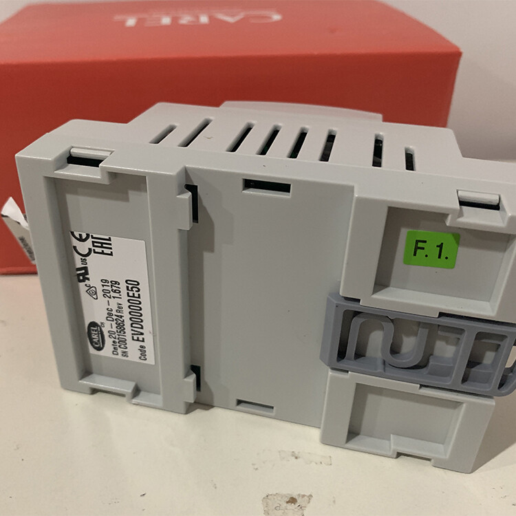 1PC New Carel Temperature Controller EVD0000E50 Temperature Controller