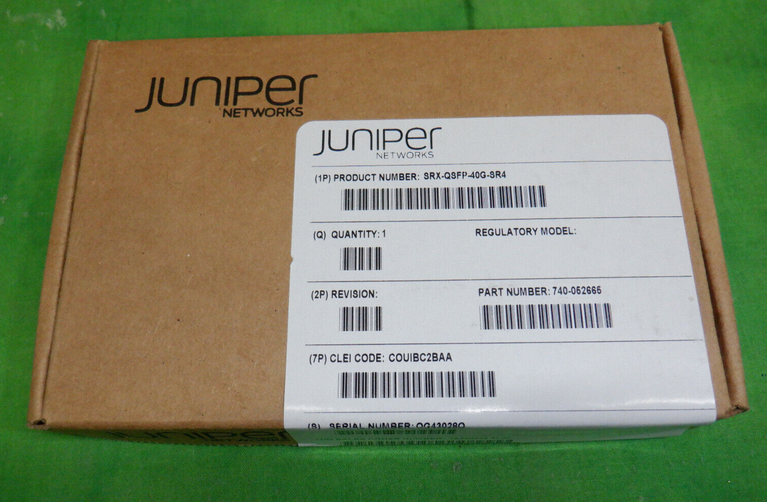 Juniper SRX-QSFP-40G-SR4 Ethernet 40GBASE-SR4 fiber MPO 740-052665   NEW     @ B