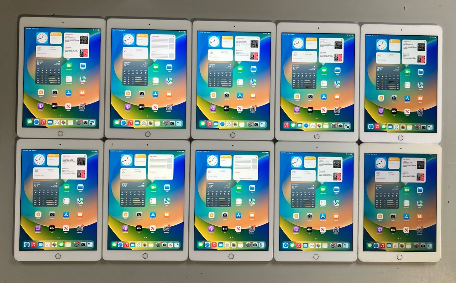 Apple iPad 5th Gen A1822 WiFi Only 128GB Silver 9.7" - Lot of 10 - Issues