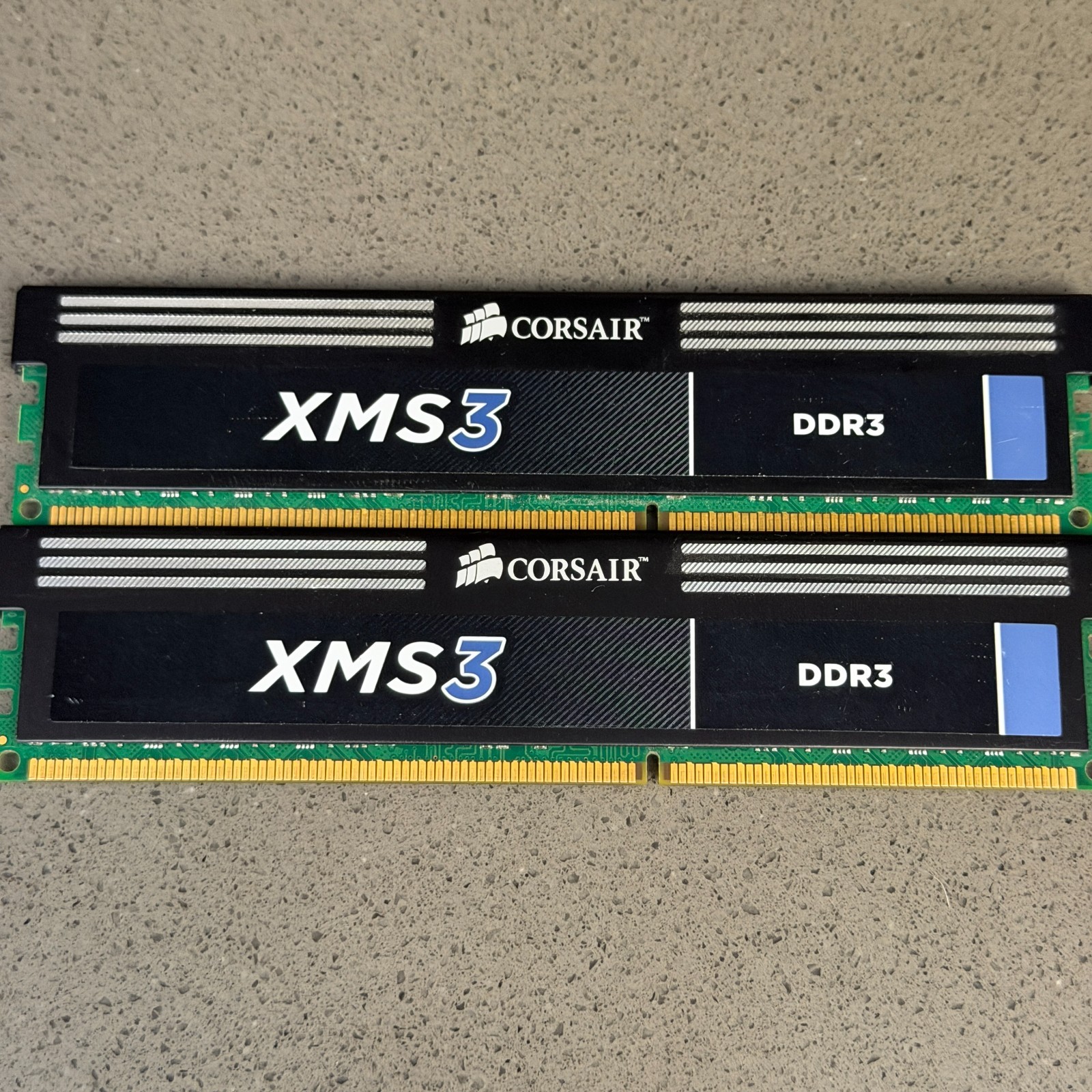 Corsair XMS3 8GB (2x4GB) DDR3 1600MHz PC3-12800 C9 Desktop RAM Kit Rev 5.12
