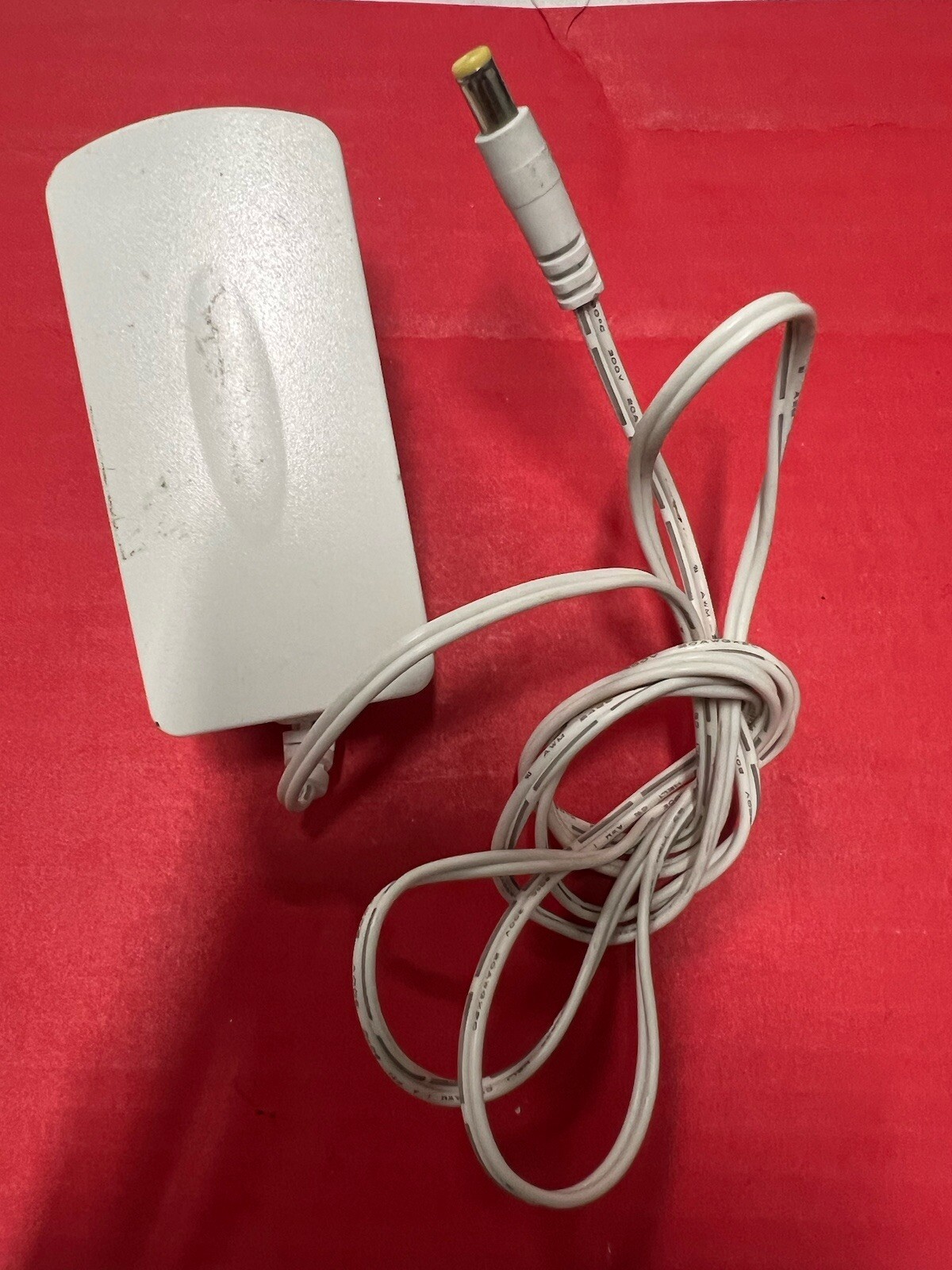 Genuine AC Adapter Sunny SYS1357-2412 12V 2A 24W Switching Power Adapter