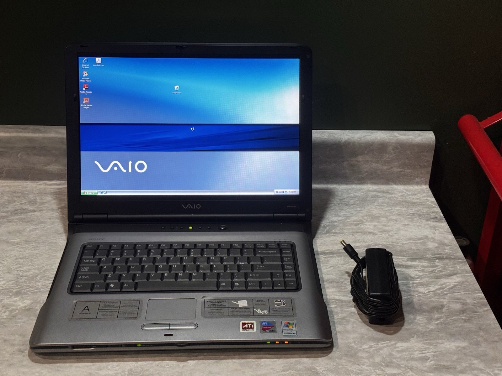 Sony Vaio VGN-A250 ATI GPU Intel Pentium M 1.6GHz 512mb RAM 80gb HDD Windows XP