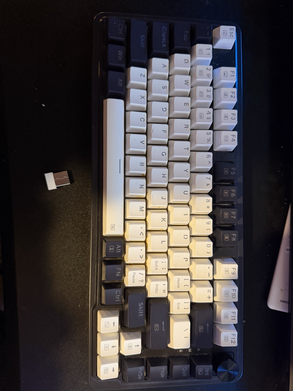 Redragon UCAL PRO K673WB-RGB-PRO Wireless RGB Mechanical Keyboard B/W