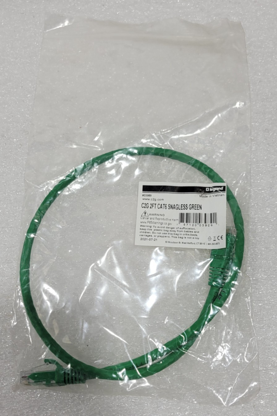 Legrand  C2G 2ft Cat6 Snagless Green Cable #03989