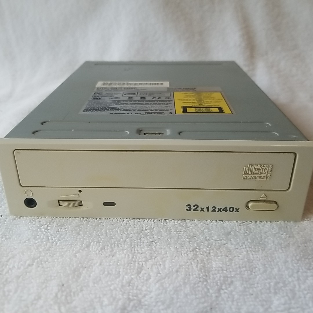 Lite-On LTR-32123S 32x12x40x IDE CD-RW Drive Internal ATAPI 2002 Vintage Retro P