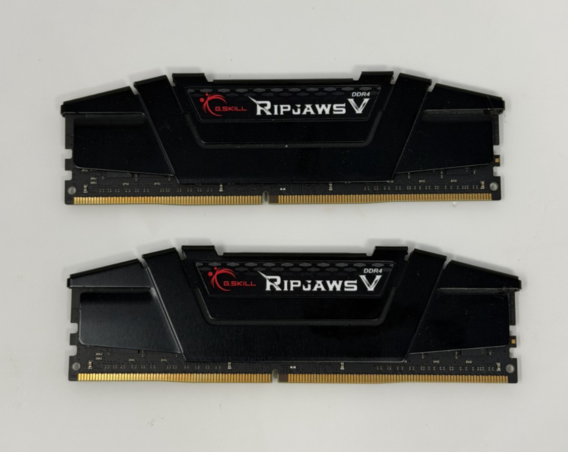 G.SKILL Ripjaws V 32GB (2x16GB) DDR4-4000 CL18 Desktop RAM