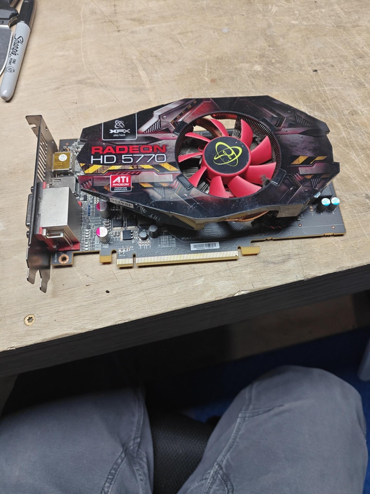 XFX Radeon HD 5770 1GB GDDR5 PCIe HDMI DisplayPort Dual DVI GPU Untested