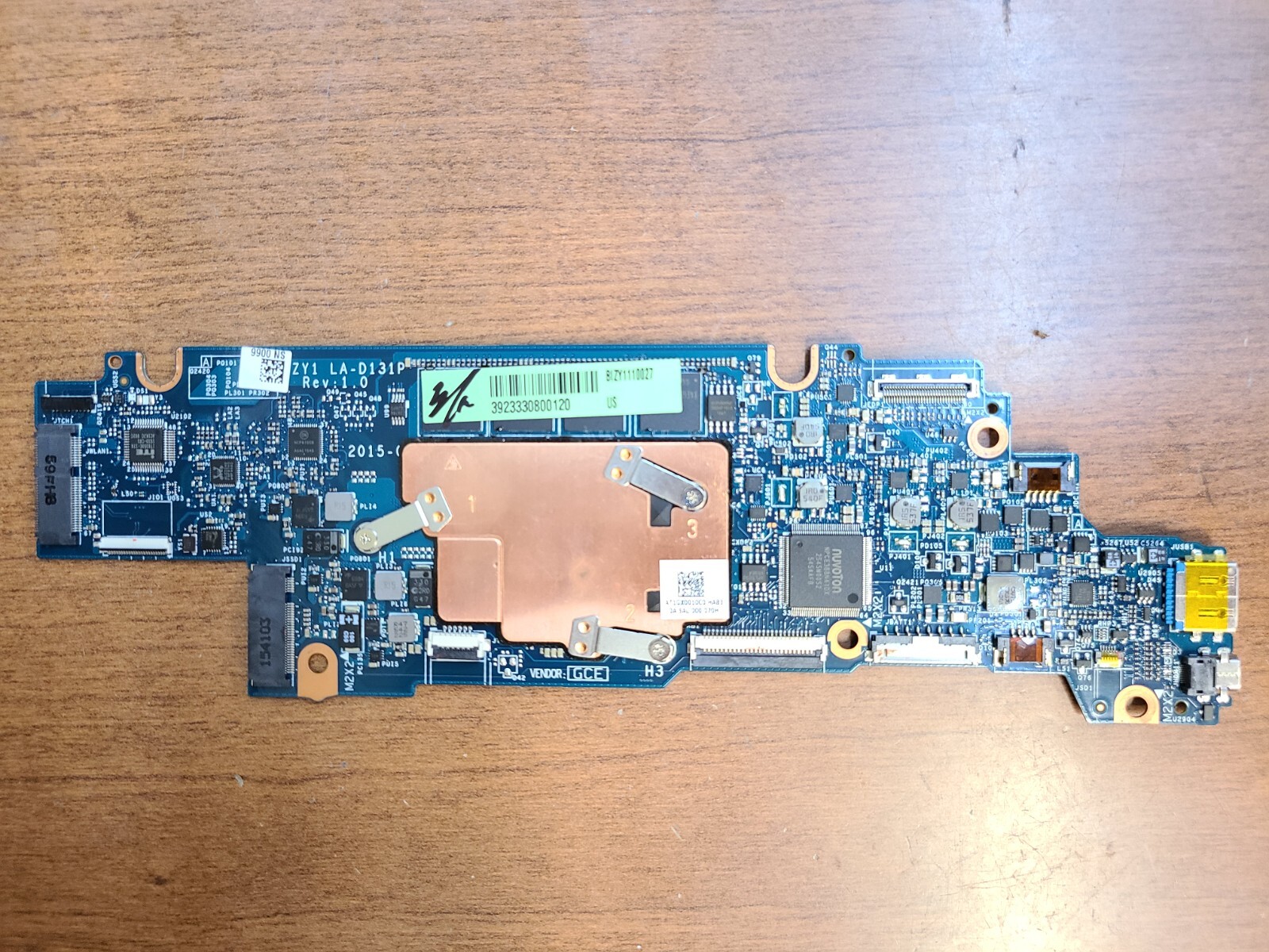 ORIGINAL LENOVO YOGA 700-11ISK M5-6Y54 1.1GHz MOTHERBOARD LA-D131P 5B20K57006