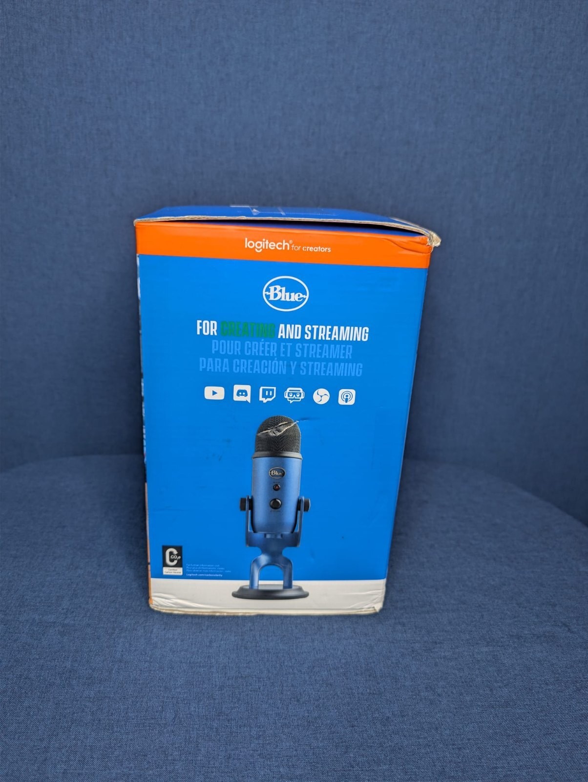 Blue Yeti USB Microphone for Recording and Streaming - Blue