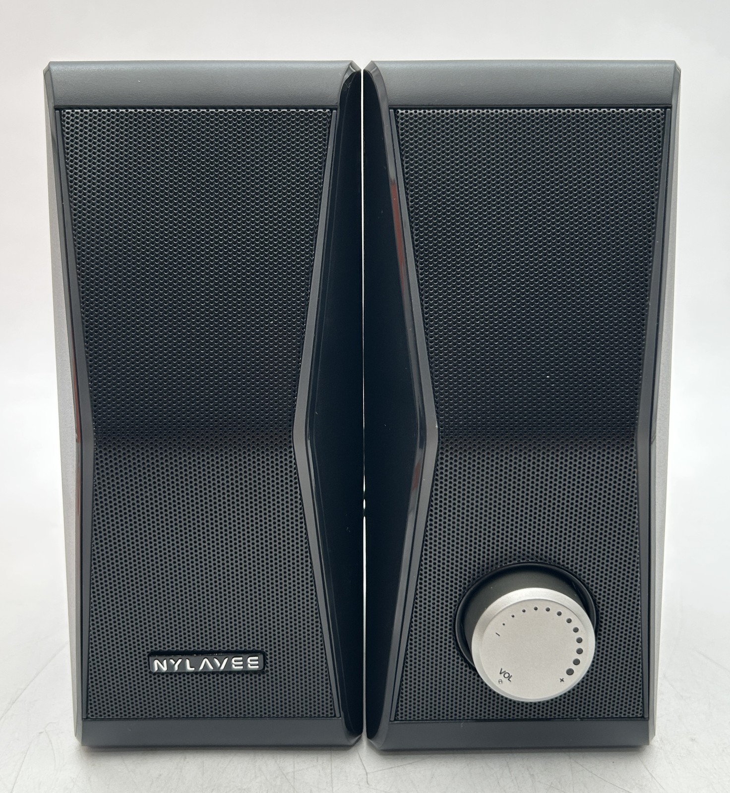 Nylavee Bluetooth Hi-Fi Stereo Computer Speakers – 14W