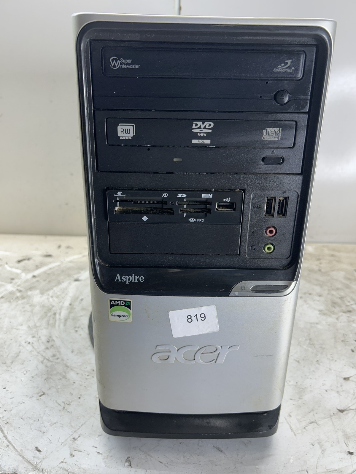 Acer Aspire T180 AMD Sempron 2GB NO HDD