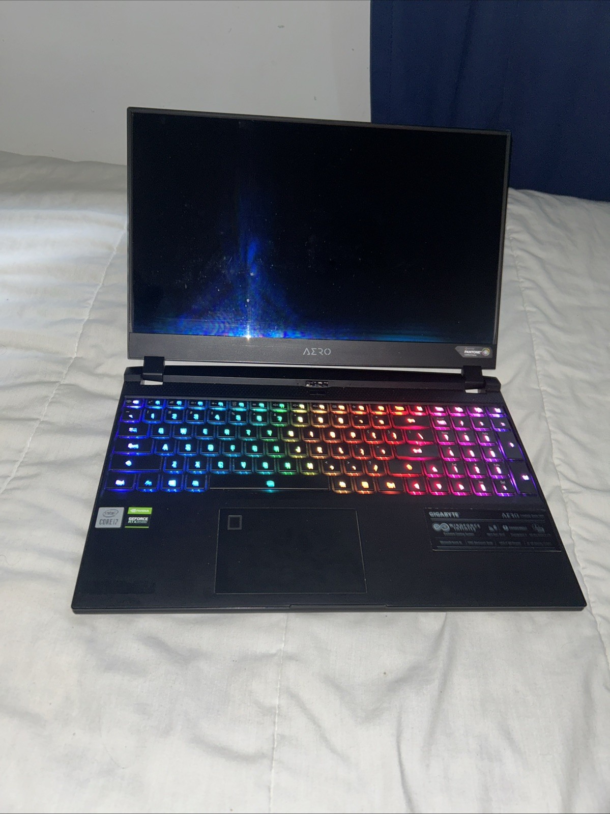 *READ* GIGABYTE AERO 15 NO SSD, Intel i7-10870H, NO RAM, RTX 3070 GAMING LAPTOP
