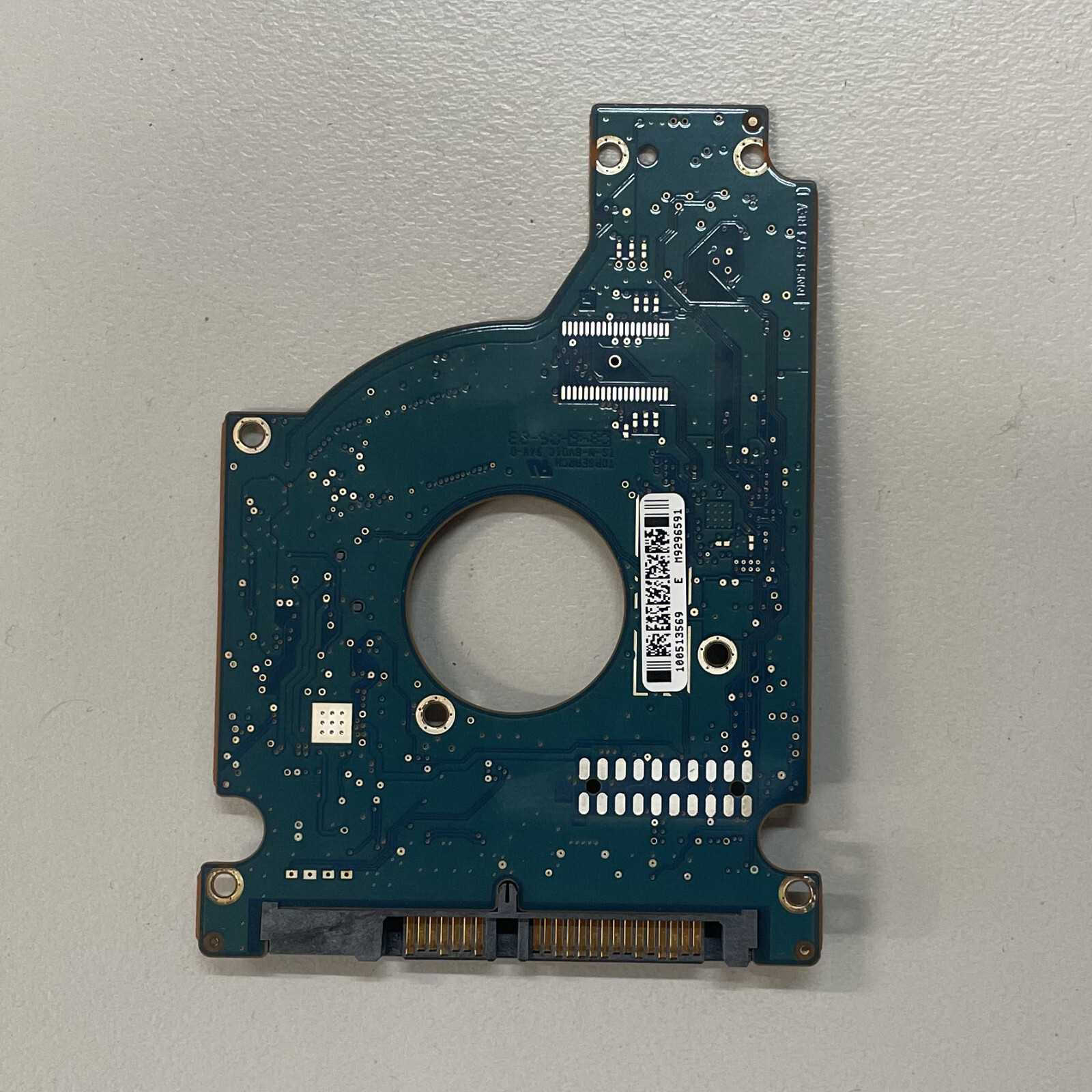 Seagate Momentus ST9320421AS 2.5" SATA HDD PCB Board 100513573 REV D FW SD13