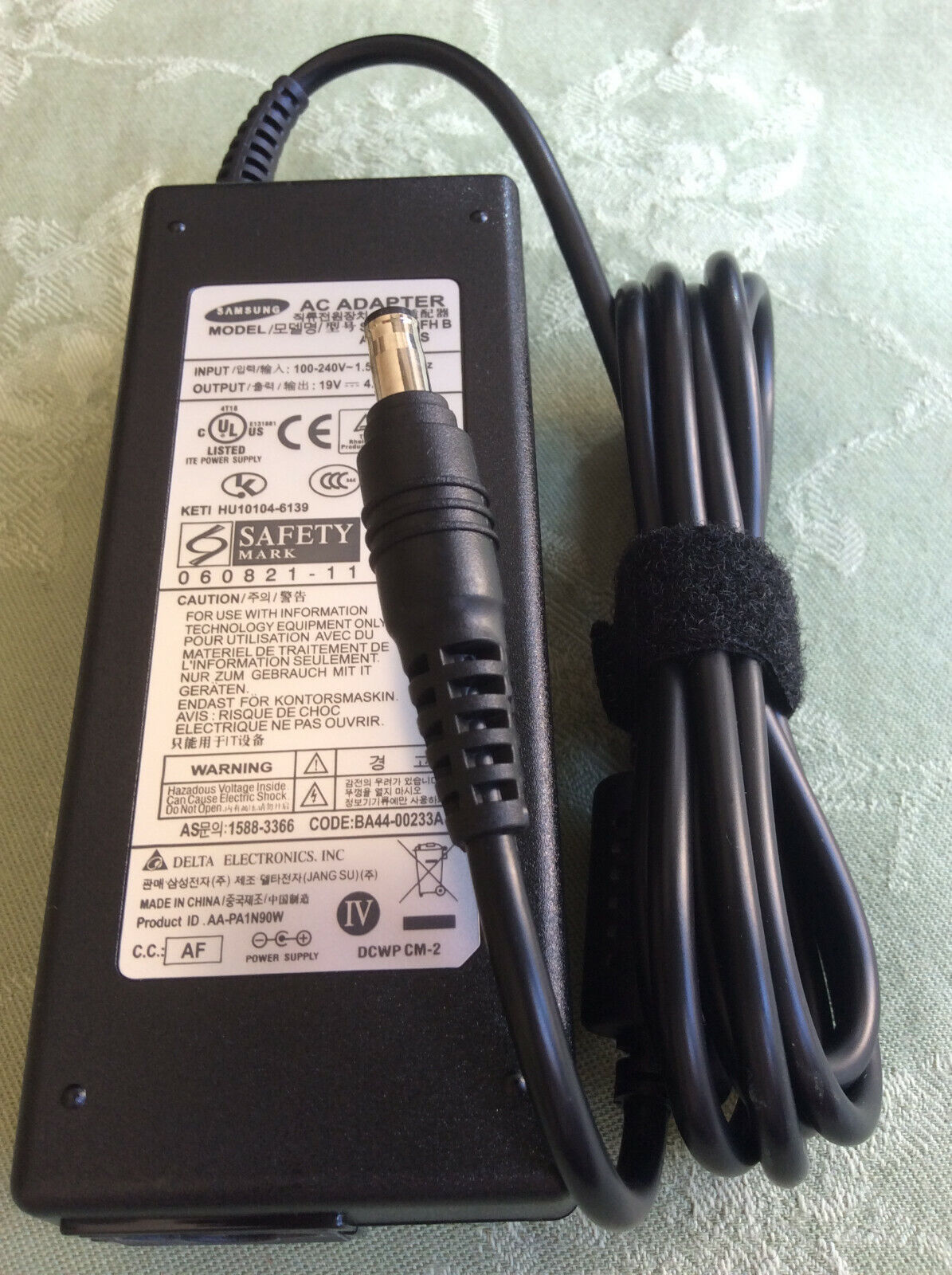 90w OEM Samsung Series 7 Chronos NP700Z7C Laptop Sadp-90fh Ad-9019s Charger+Cord