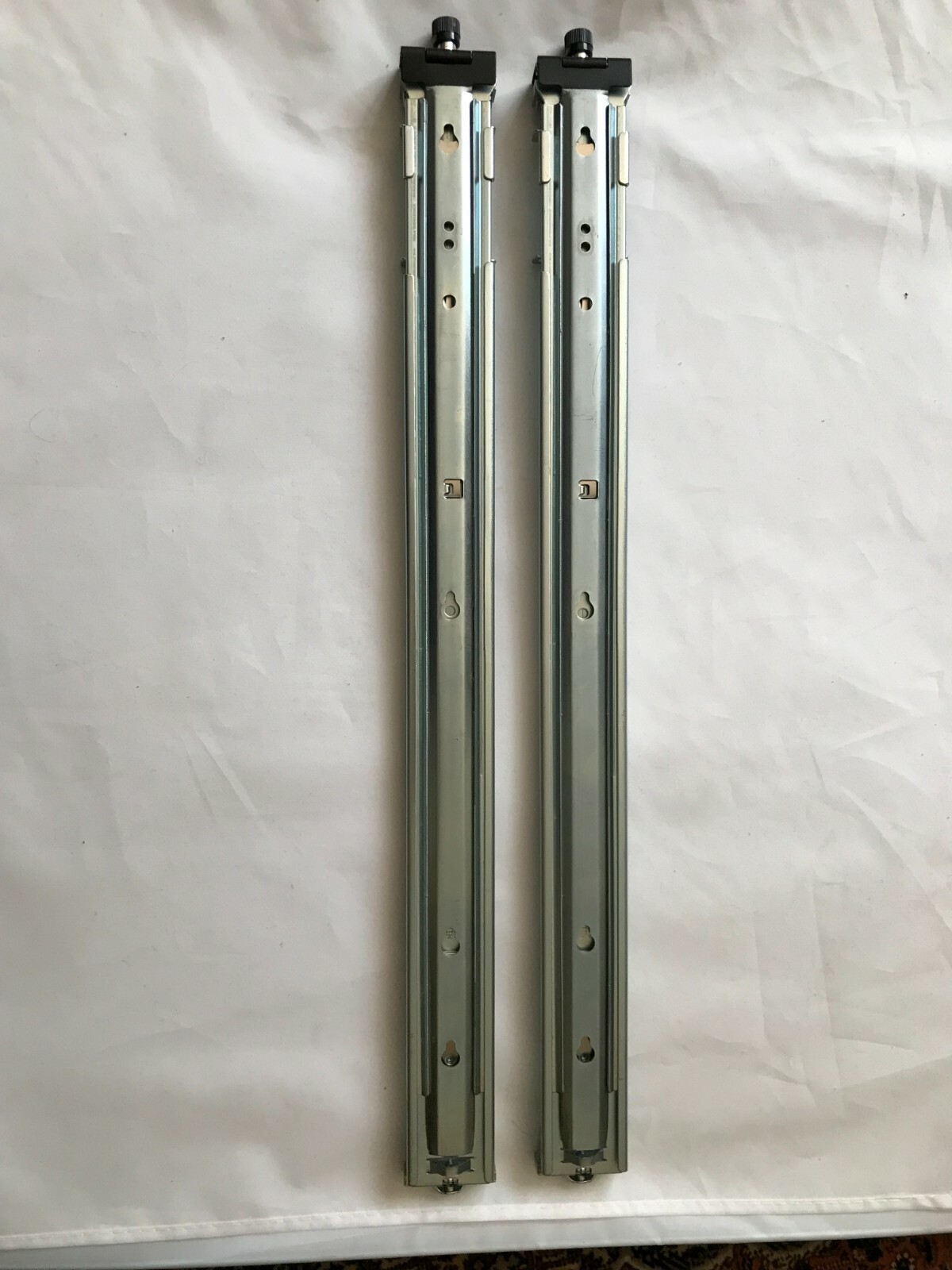 5RN1M Dell A5  N-Series Rail Kit N3024 N3024P N3024F N3048 N3048P N4032 N4032F