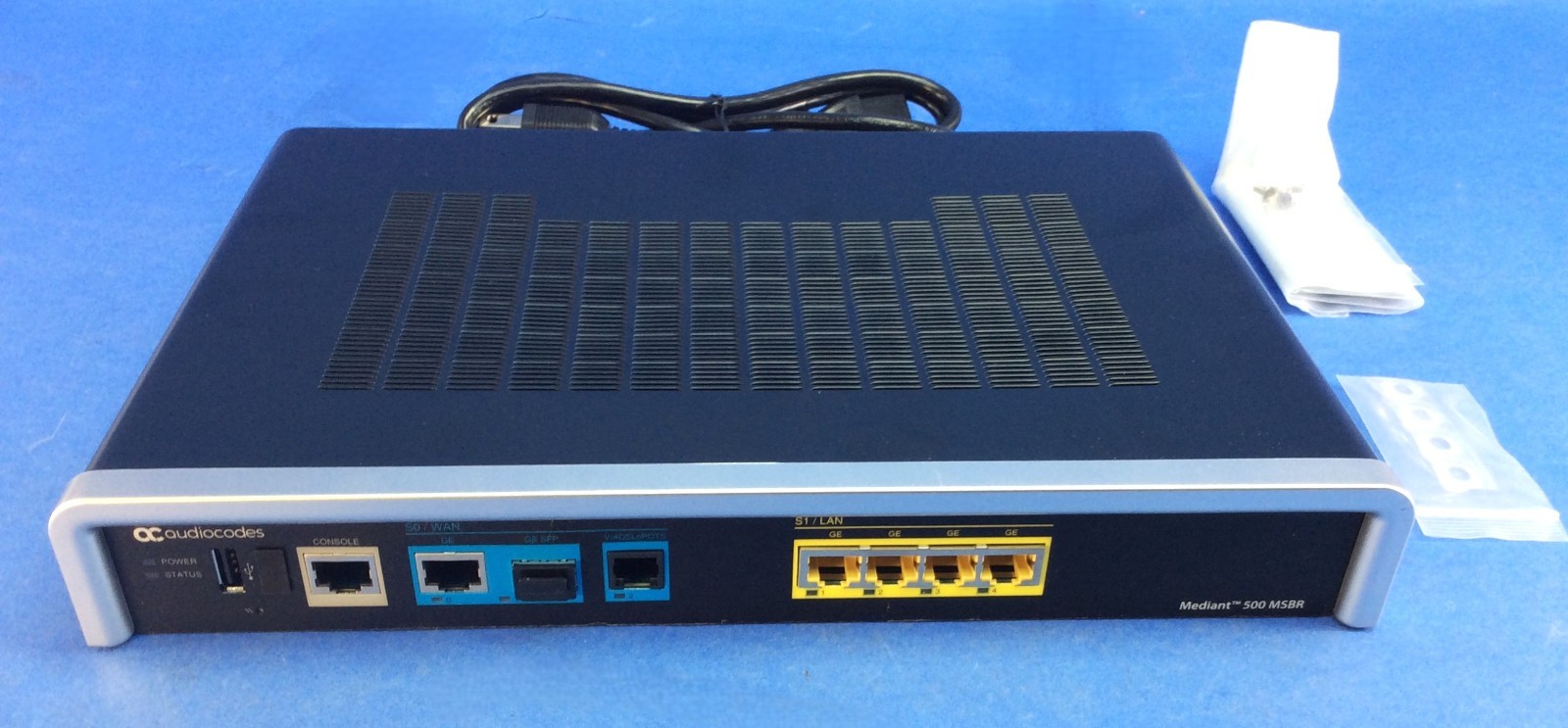 AUDICODES Mediant 500 MSBR CPN:M500-A1GECS PN:GGWA00001 - Open Box