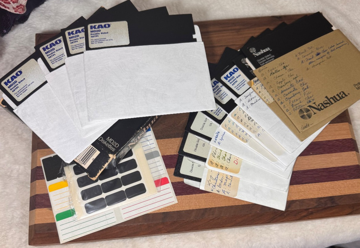 Lot of 12 Vintage 5.25 Floppy Disks Mixed Brands KAO Nashua Used Untested