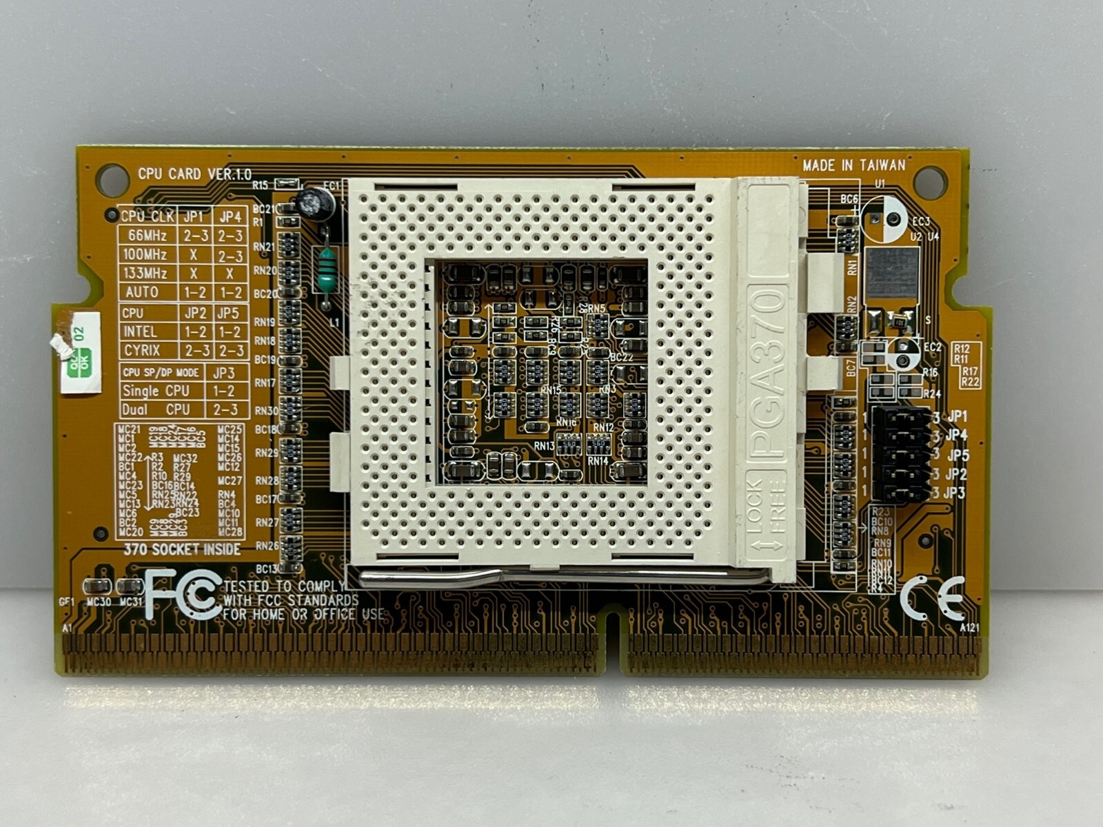 Slot 1 to Socket 370 Adapter Card 