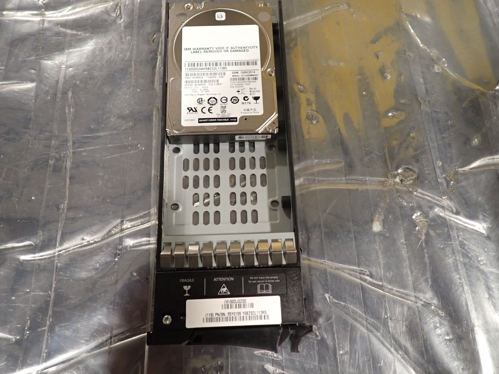 IBM 85Y6156 1.2TB 10K RPM 2.5inch 6Gbps SAS ST1200MM0007 HDD Hard Disk Drive