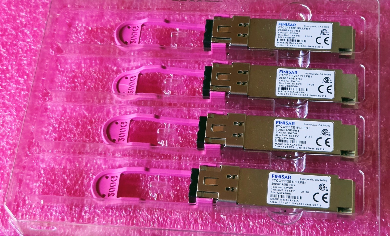 Finisar 200GBASE-FR4 QSFP56 SMF LC 13xxnm 3KM Optic transceiver FTCC1112E1PLLFB1