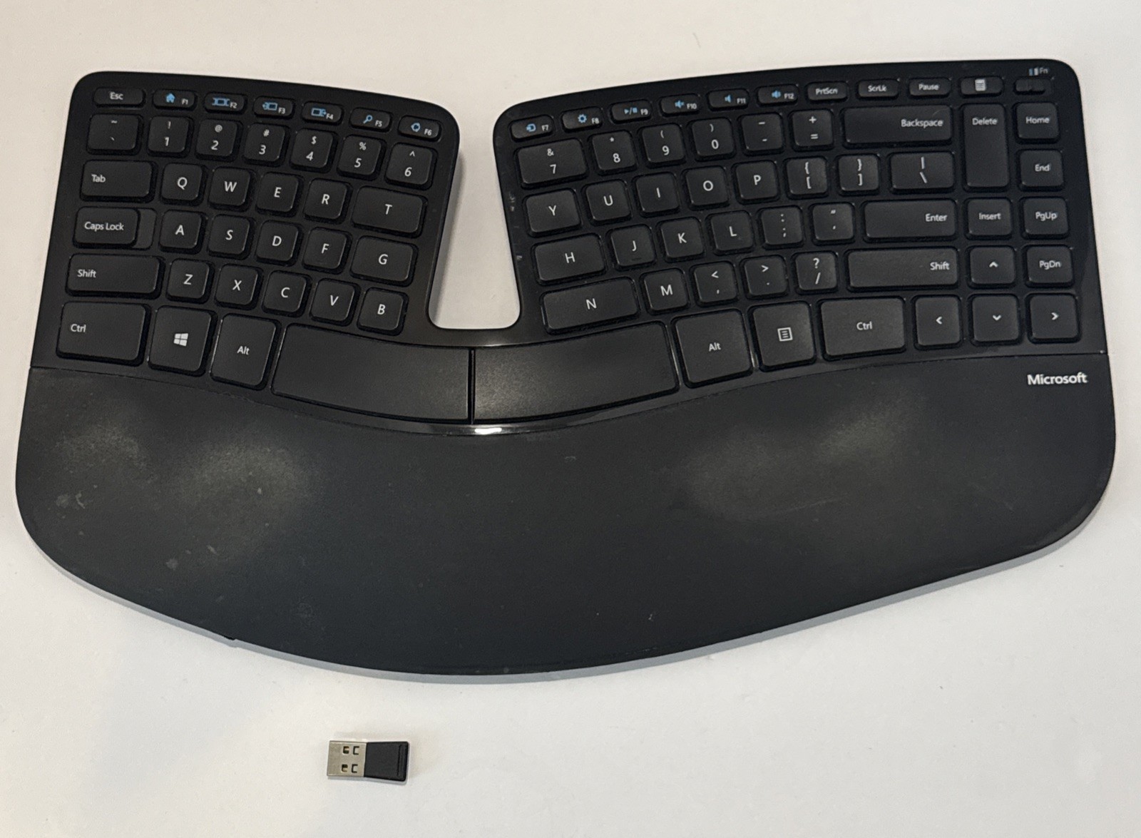 Microsoft Sculpt Ergonomic Wireless Keyboard Model 1559 w/ USB Dongle (Tested)