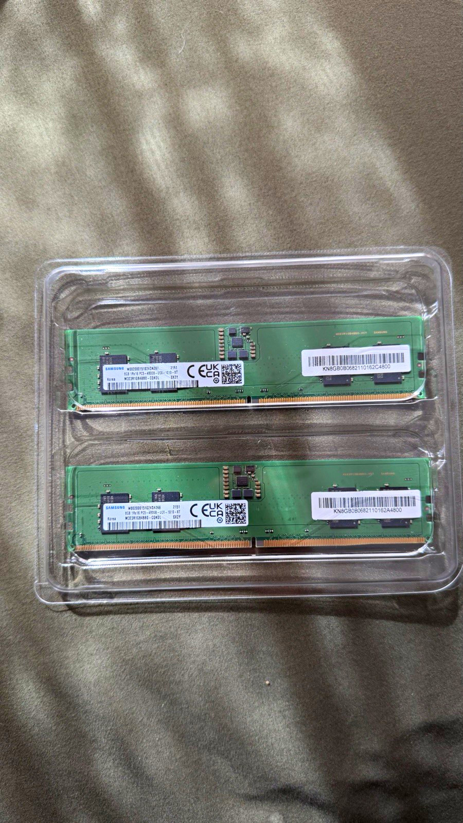 Samsung 16GB (2x8GB) DDR5 UDIMM PC5-4800B 288-Pin RAM M323R1GB4BB0