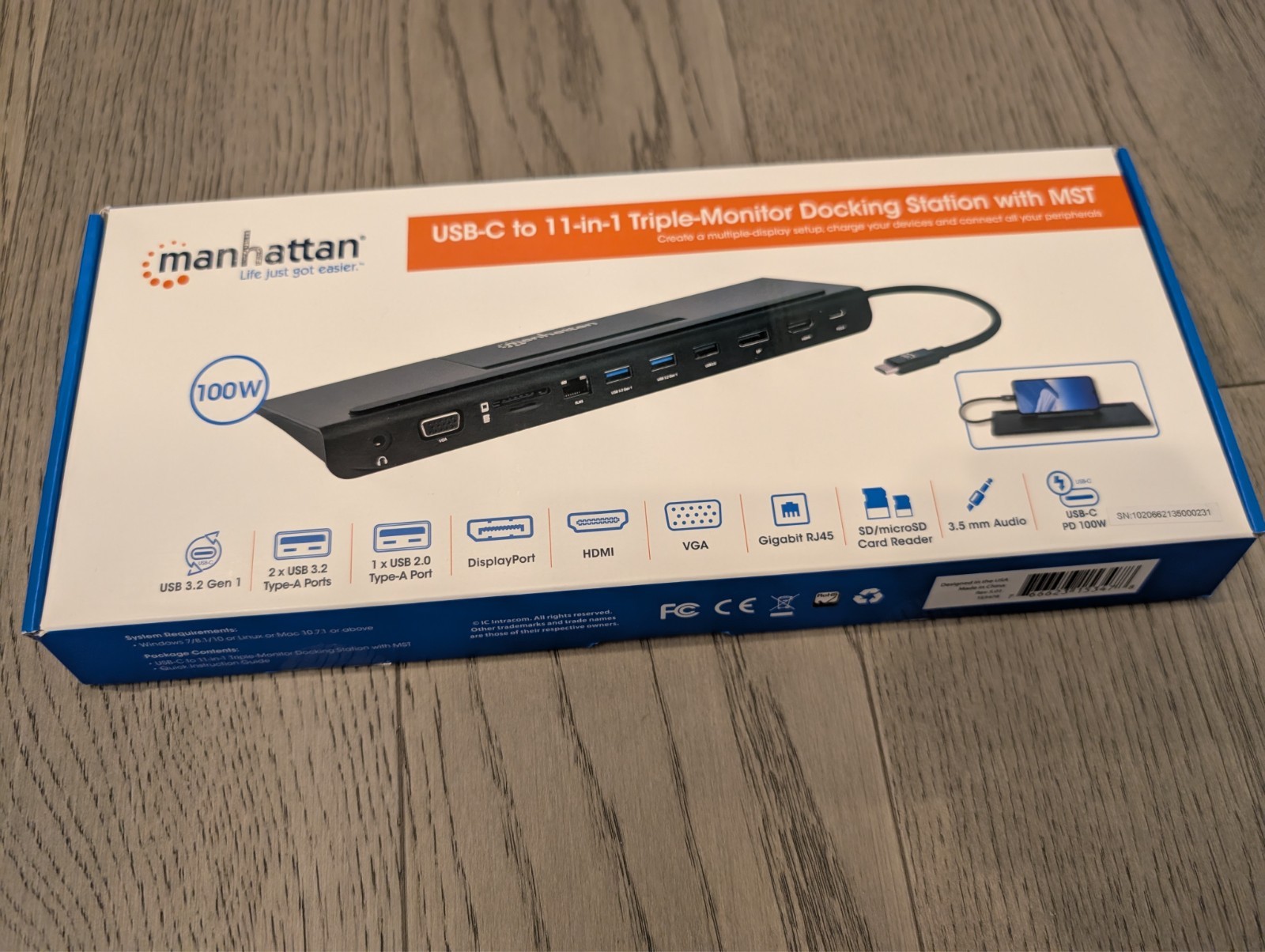 Manhattan USB-C 11-in-1 Triple Monitor Docking Station with MST