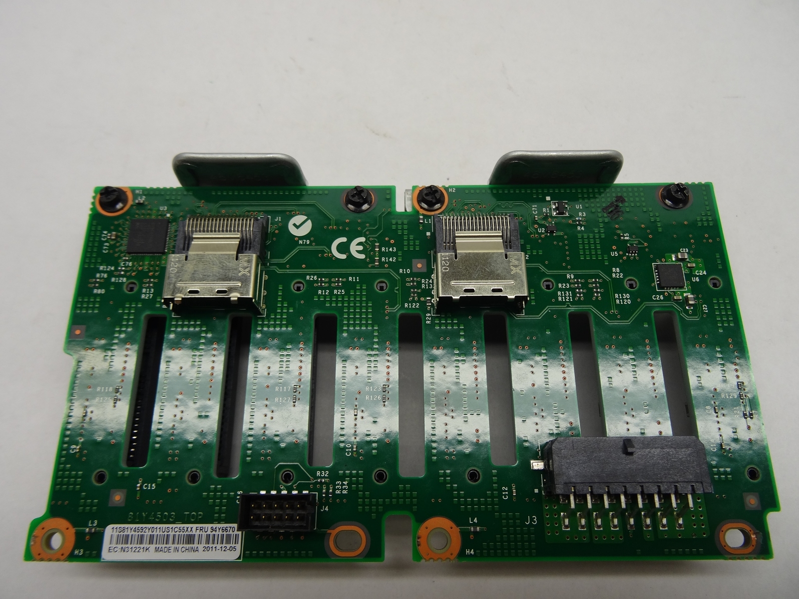 IBM 94Y6670 8 PORT SAS HARD DRIVE BACKPLANE