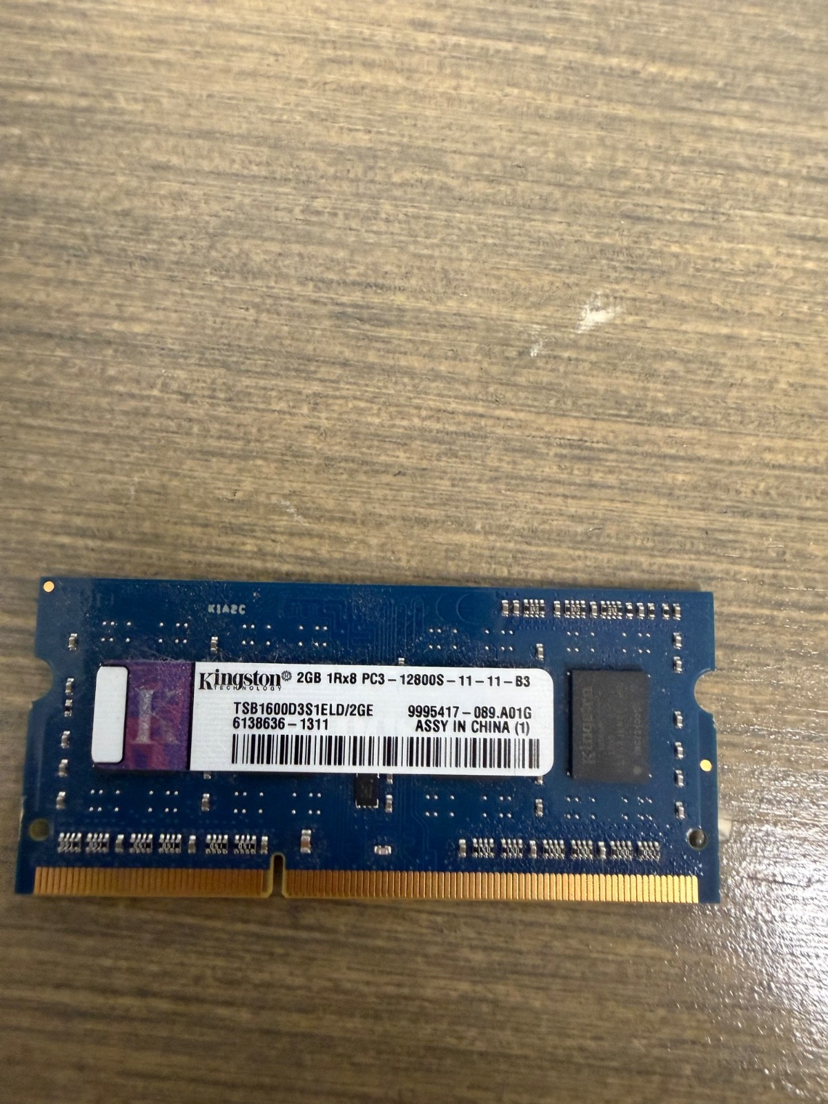 TSB1600D3S1ELD/2GE GENUINE OEM KINGSTON LAPTOP MEMORY 2GB PC3-12800S (CA63)