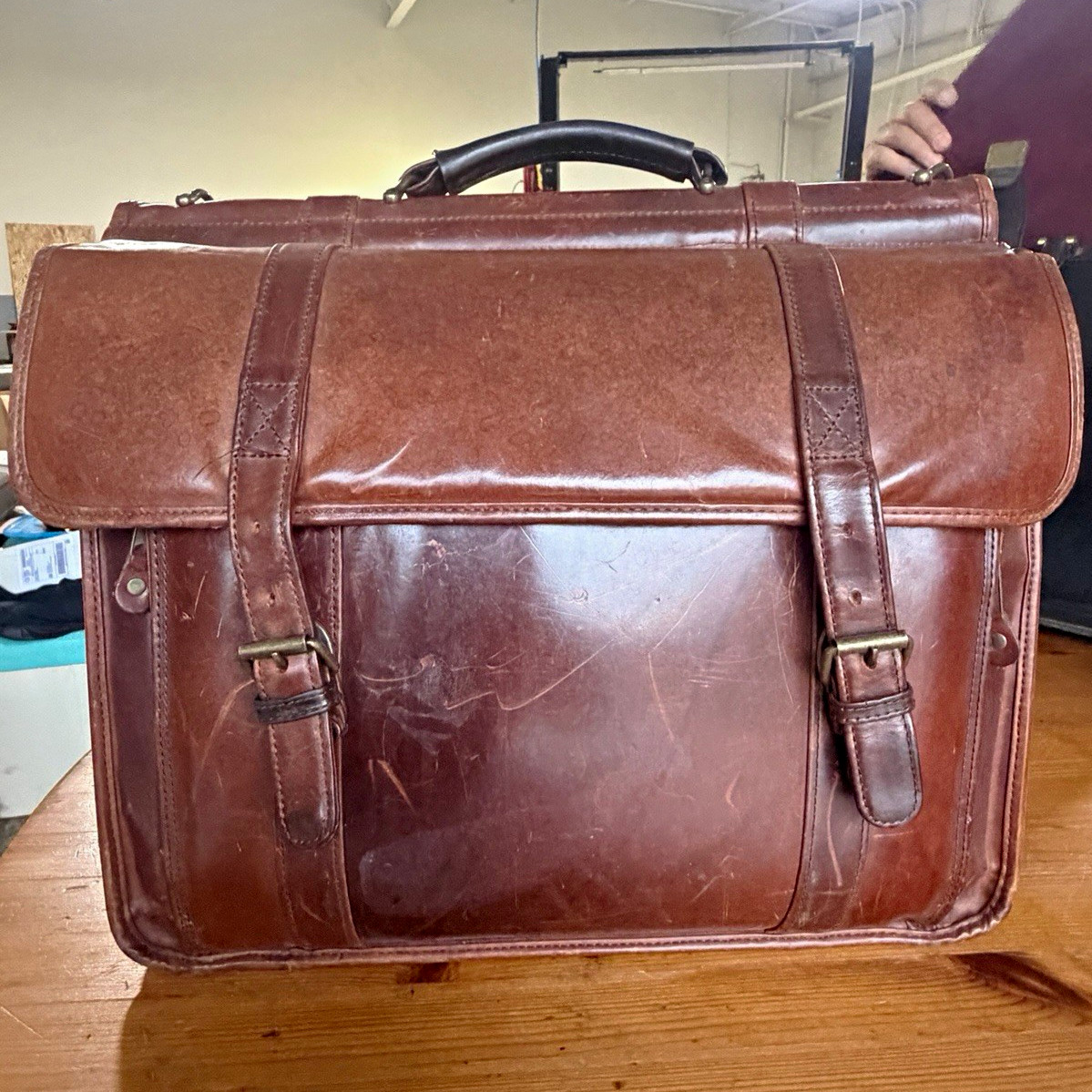 Wilson Brown Genuine Leather Briefcase Messenger Laptop Bag Vintage Distressed