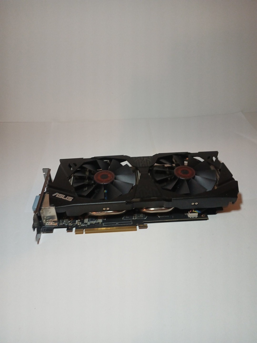 Asus GTX 970 Graphics Card