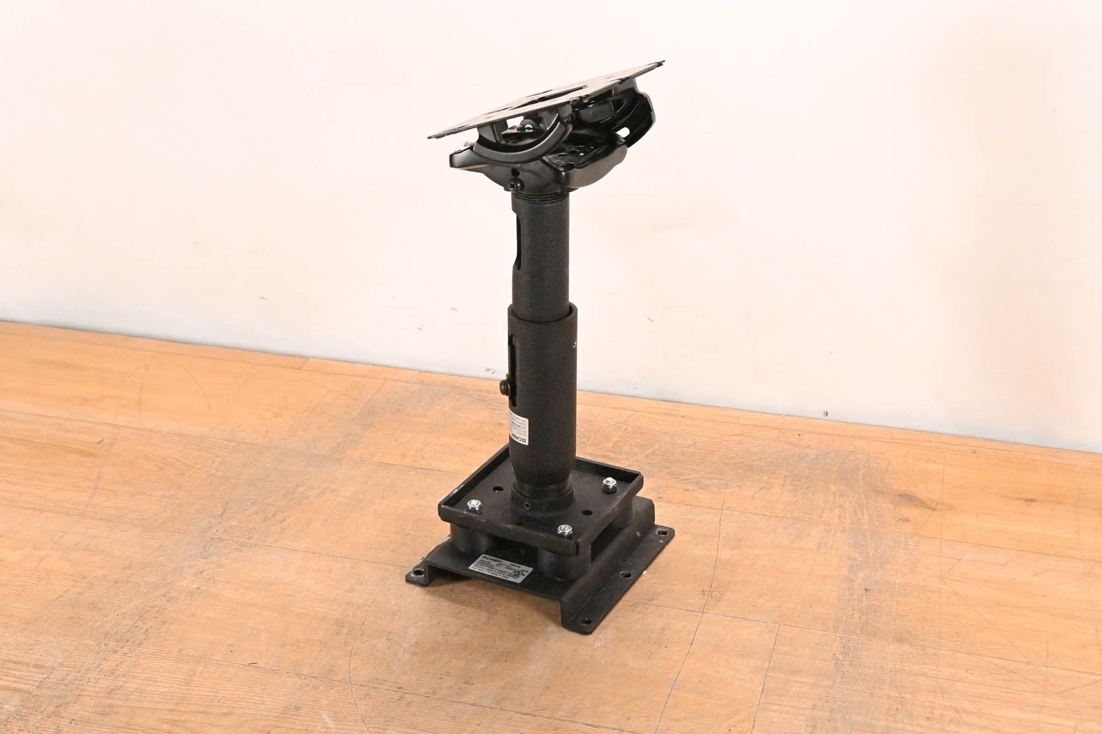 Chief RPMA000 Projector Mount System w/ CMS009012 Column & CMA345 Plate CG01W8X