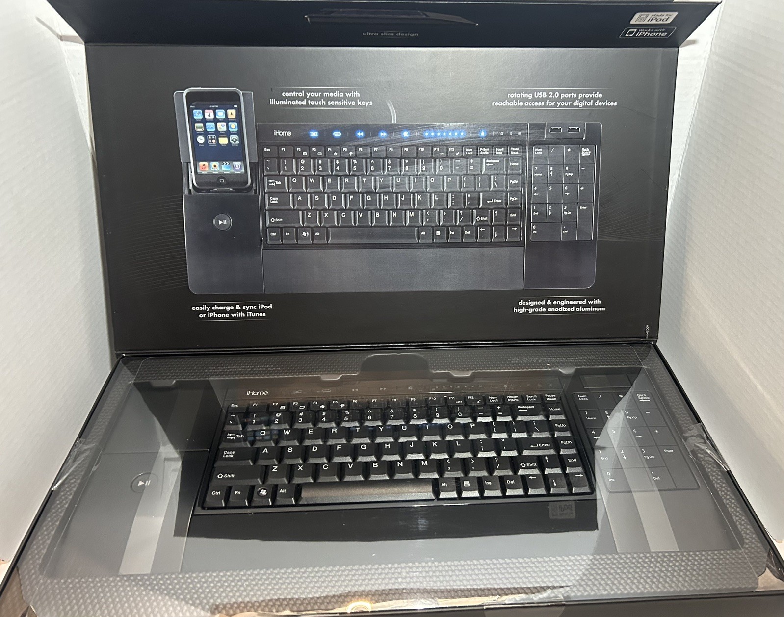 iHome iConnect Media Keyboard  - Charge & Sync iPod, iPhone - New Still Sealed