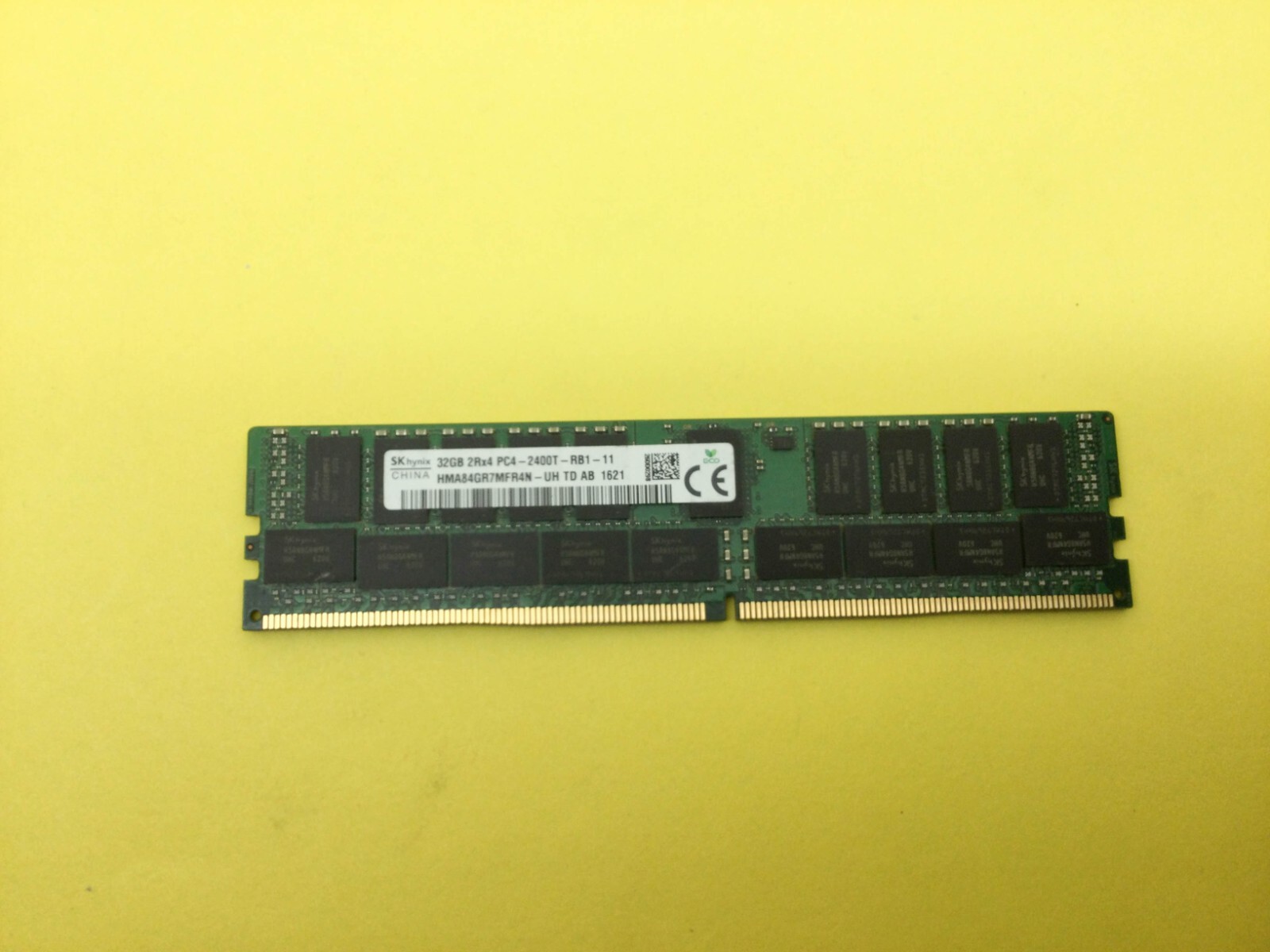 HMA84GR7MFR4N-UH HYNIX 32GB (1X32GB) 2RX4 PC4-2400T DDR4 Server Memory