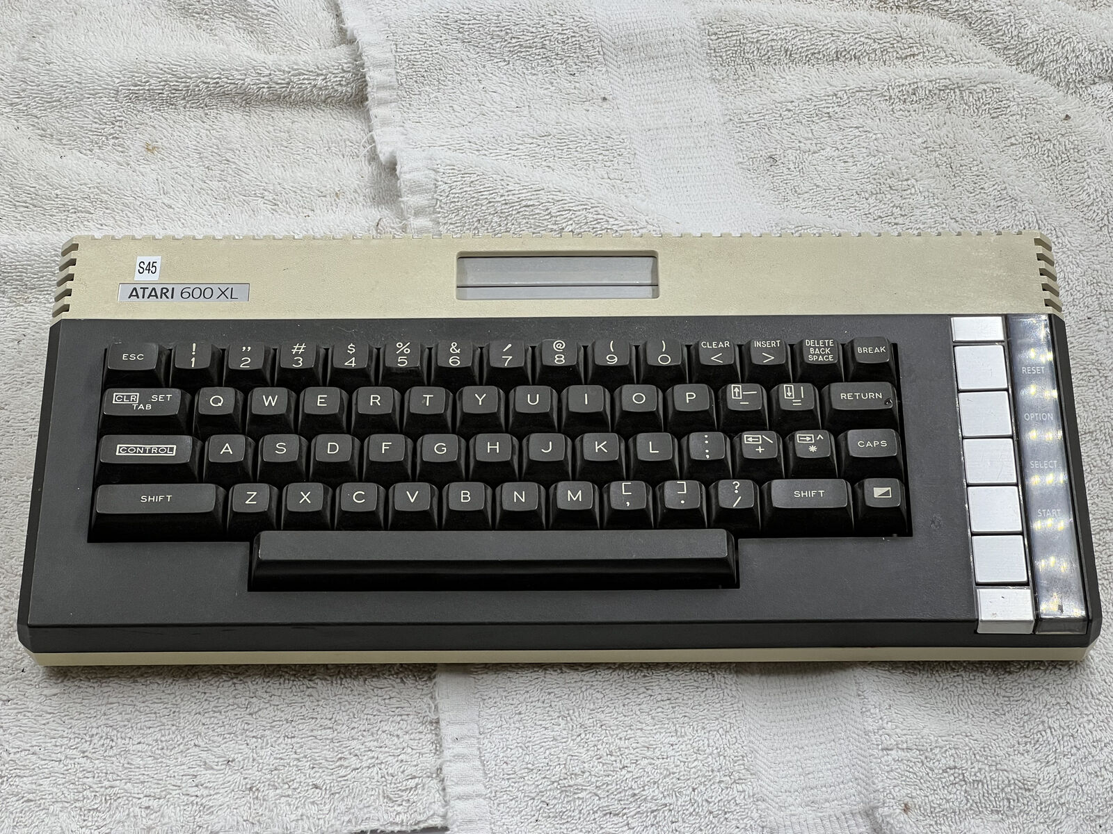 Vintage ATARI 800XL Home Personal Computer Console 1984 Untested (S45)