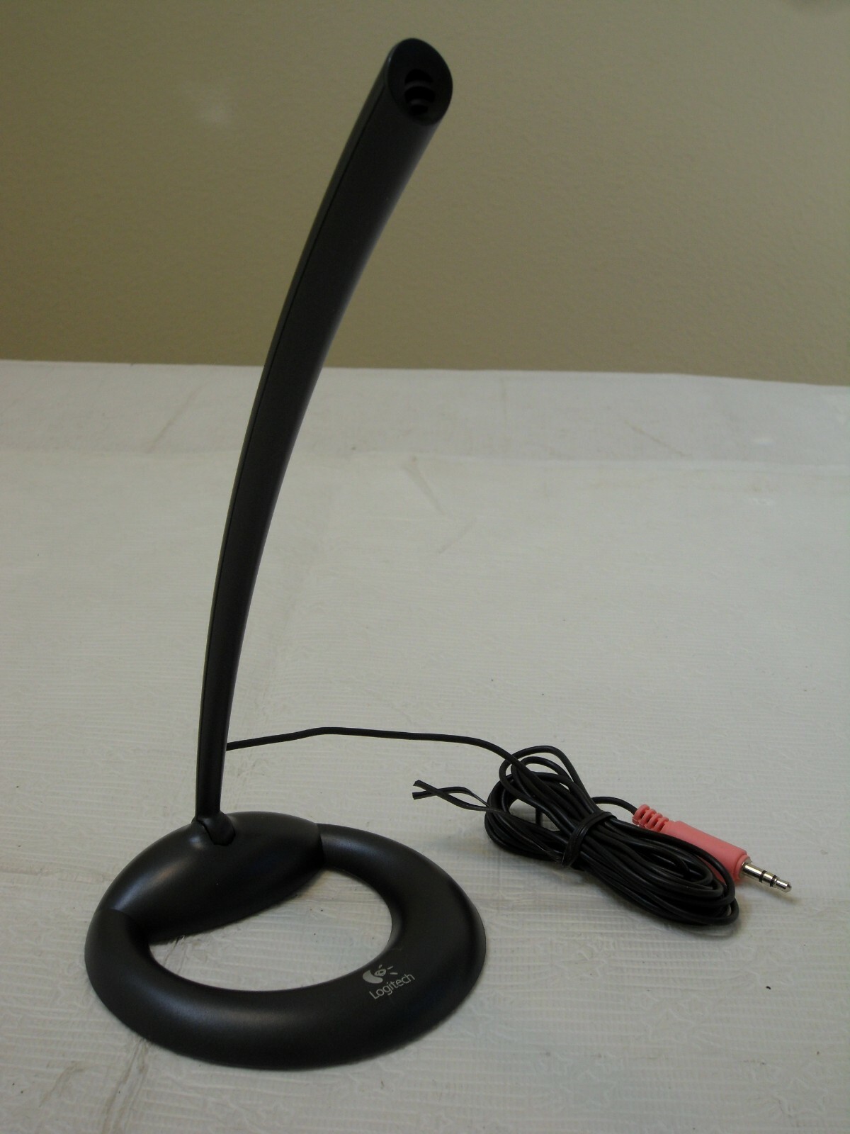 Logitech Desktop Microphone 600 Black Skype Certified 3.5mm Jack 980463-0403 WoW