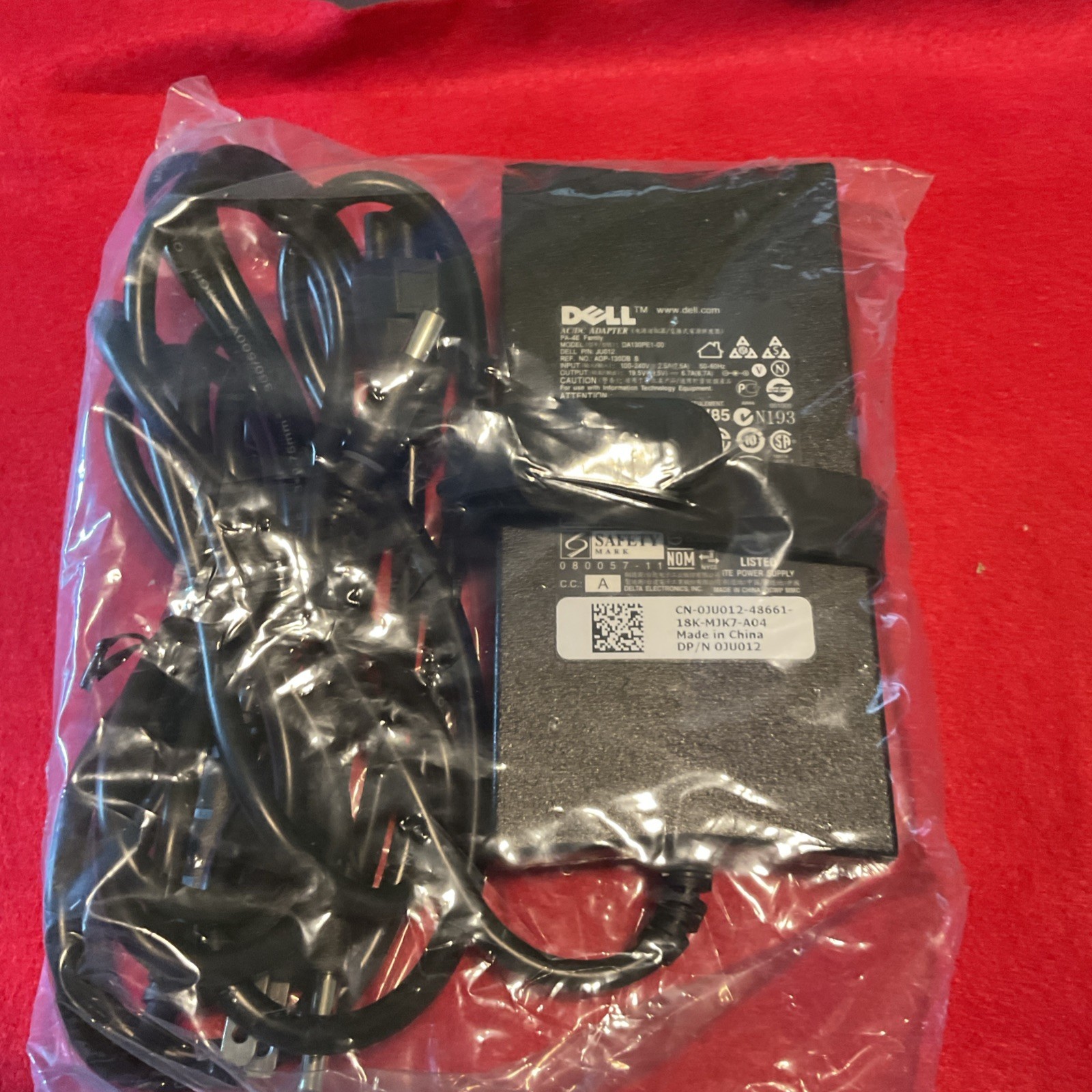 NEW Genuine Dell DA130PE100 130W AC Power Adapter Charger 19.5 6.7a