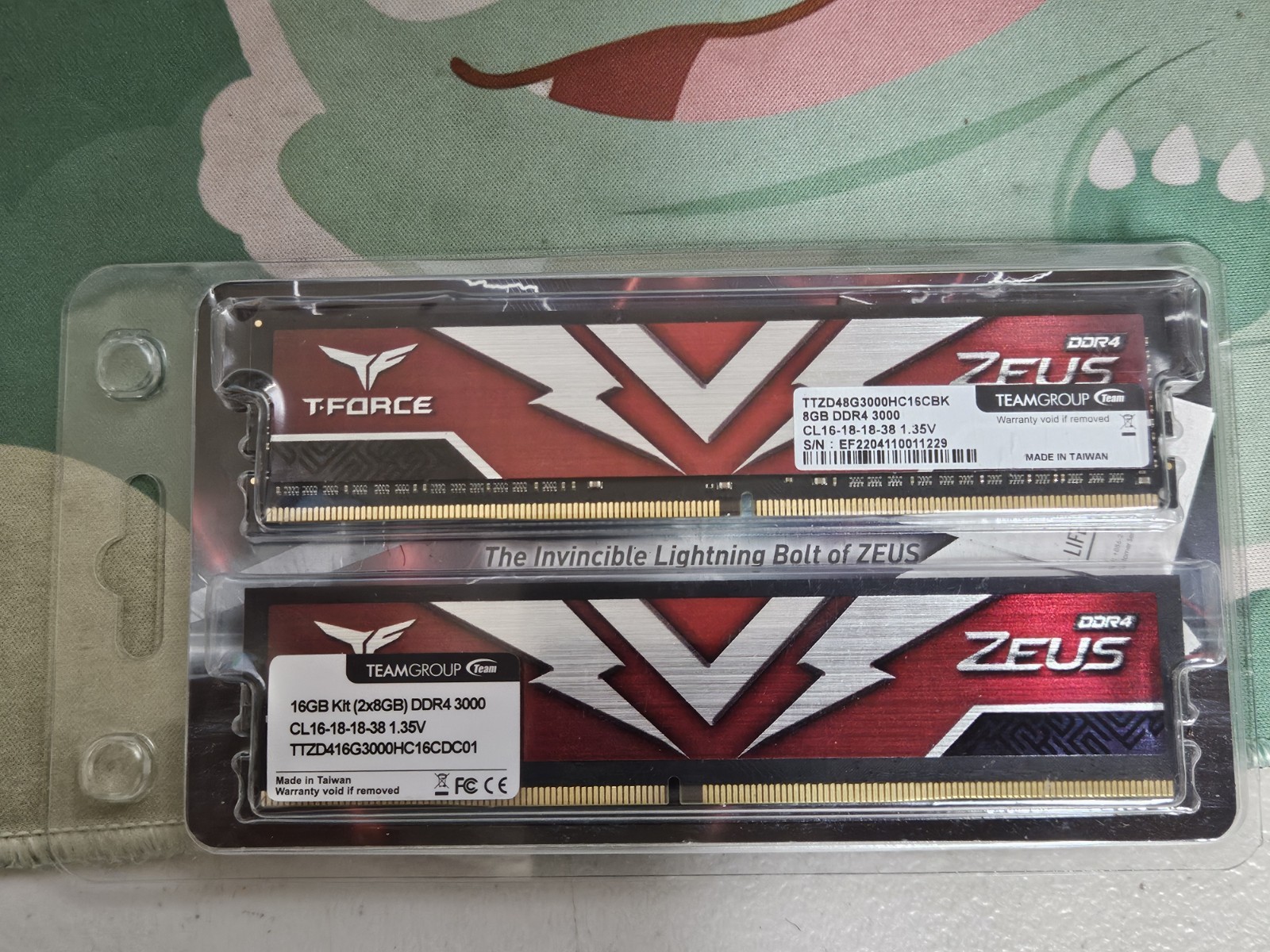 TeamGroup T Force 16GB Kit 2 x 8GB DDR4 3000 MHz Zeus TTZD416G3000HC16CDC01 RAM