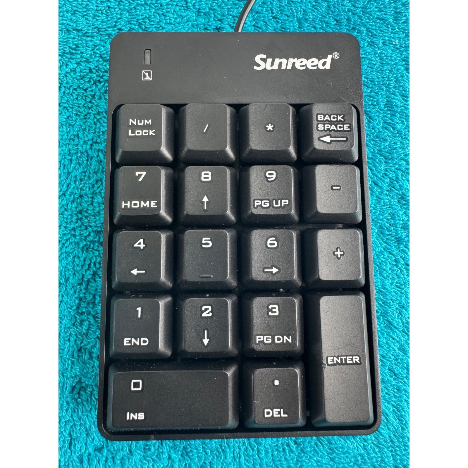 Sunreed Black Wired Numeric Keypad with Full Size Keys for Computer Laptop