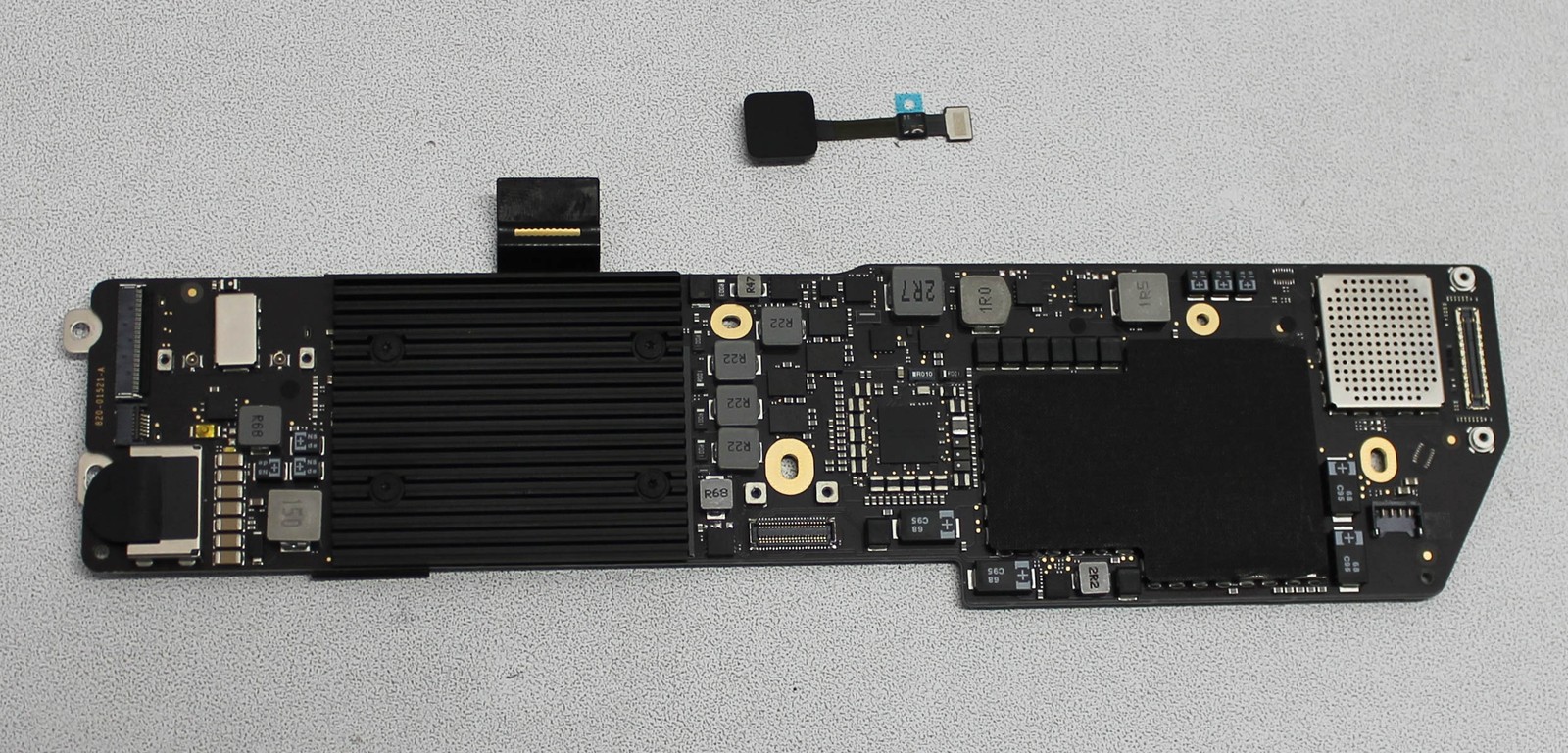 820-01521-A APPLE MB Air 13 MBD 1.6GHz i5 8210Y; 8G; 512G; 2018 A1932 "GRADE A"