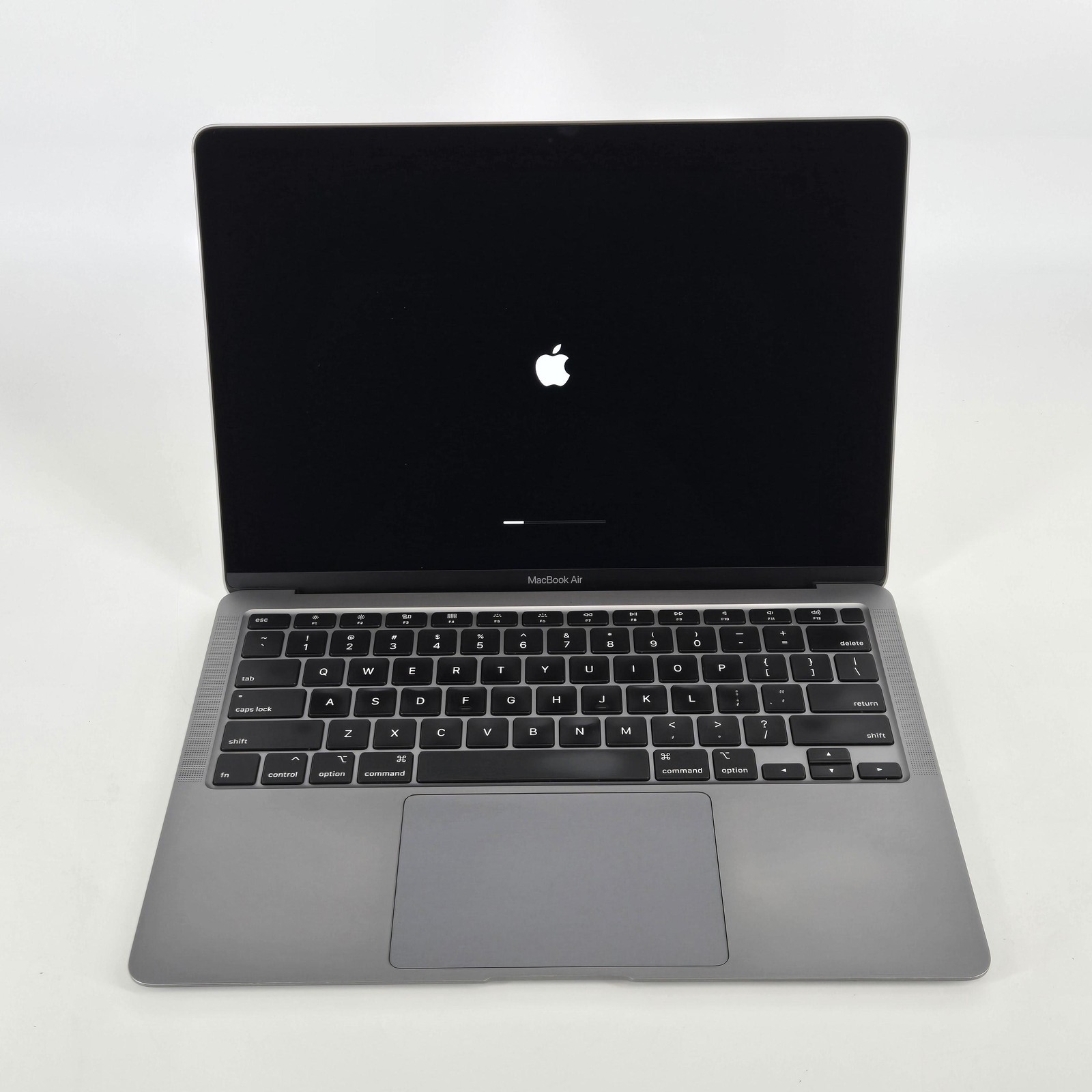 MacBook Air 13 Space Gray 2020 1.1 GHz i3 10th 16GB 256GB SSD Good Condition