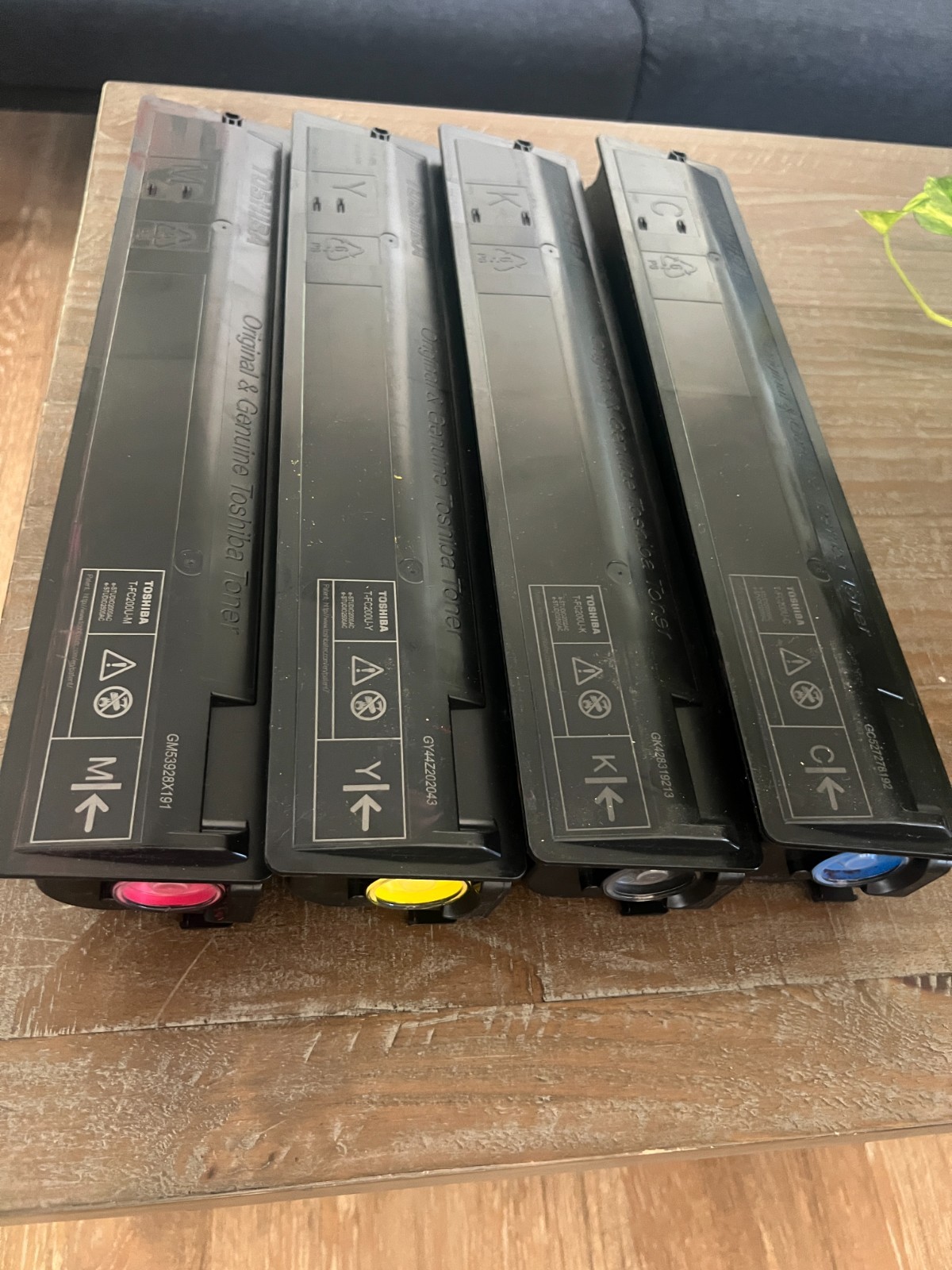 Toshiba Toner FC200U-K, FC200U-C, FC200U-M, FC200U-Y Full Set all 4 colors