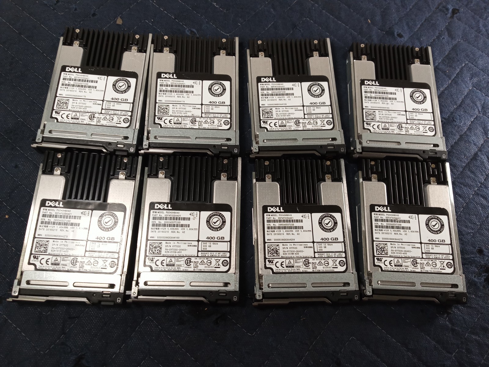 Lot of 8 Dell YT53C 400GB SAS 12Gb/s 2.5" Enterprise SSD PX04SHB040 w/ Tray